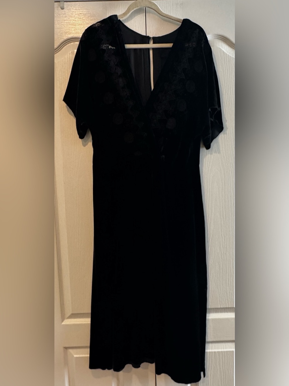 Johnny Was Black Velvet V-Neck Women's Dress with Embroidery Detail - Size XL - Picture 4 of 8